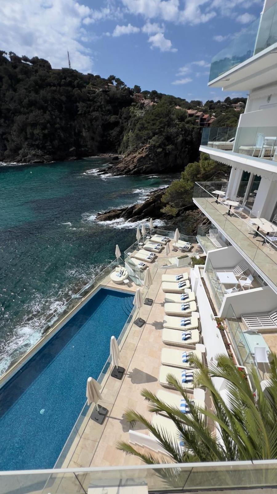 Hotel La Calanque Cavalaire-sur-Mer Exterior photo